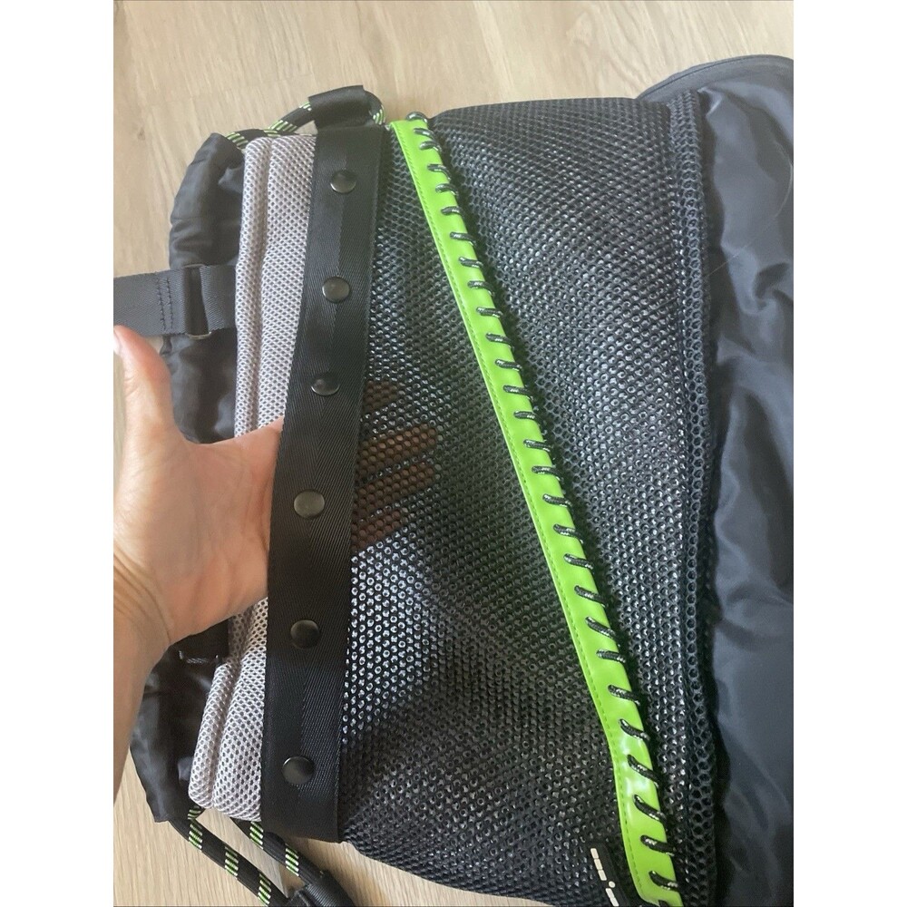 Go dash Dot Go Tote, Gym/Yoga, Green/Gray/Black Duffel Bag - Picture 7 of 8